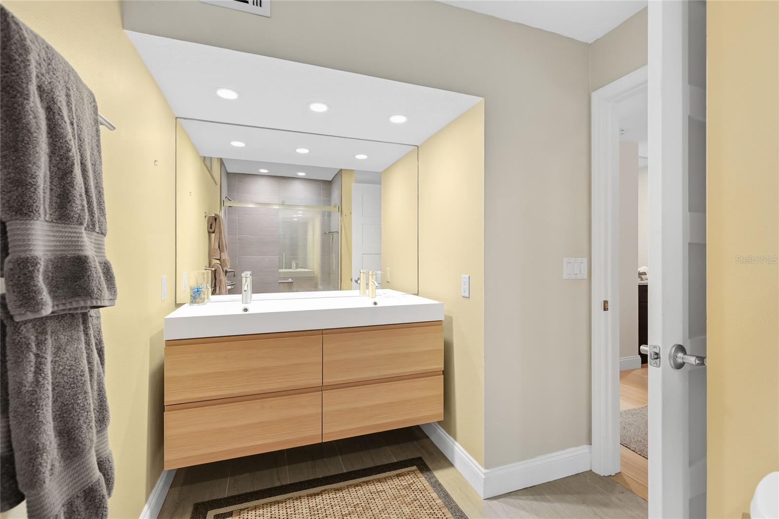 936 LA COSTA CIR #10 — photo 21