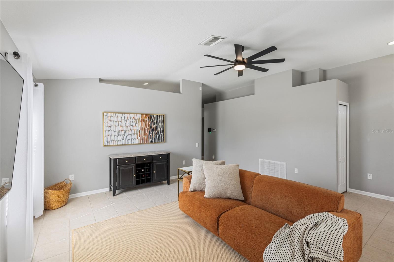 7619 CRESCENT PALM DR — photo 28