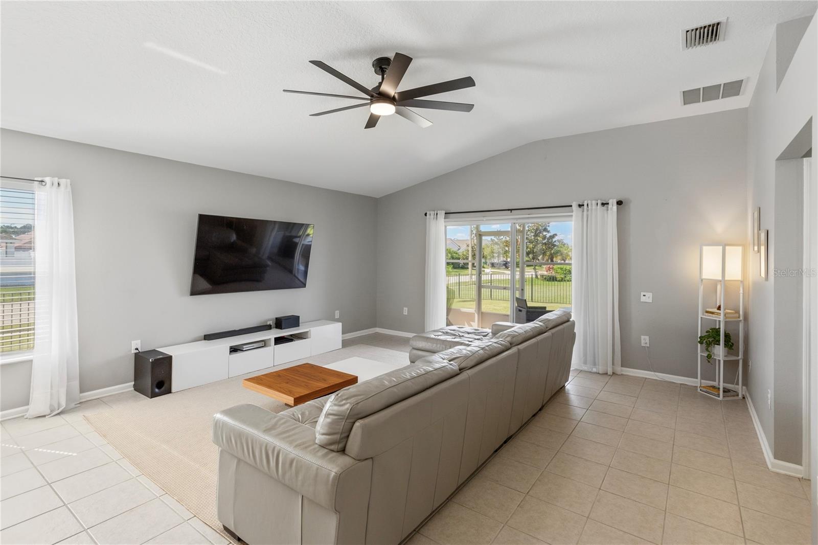7619 CRESCENT PALM DR — photo 17