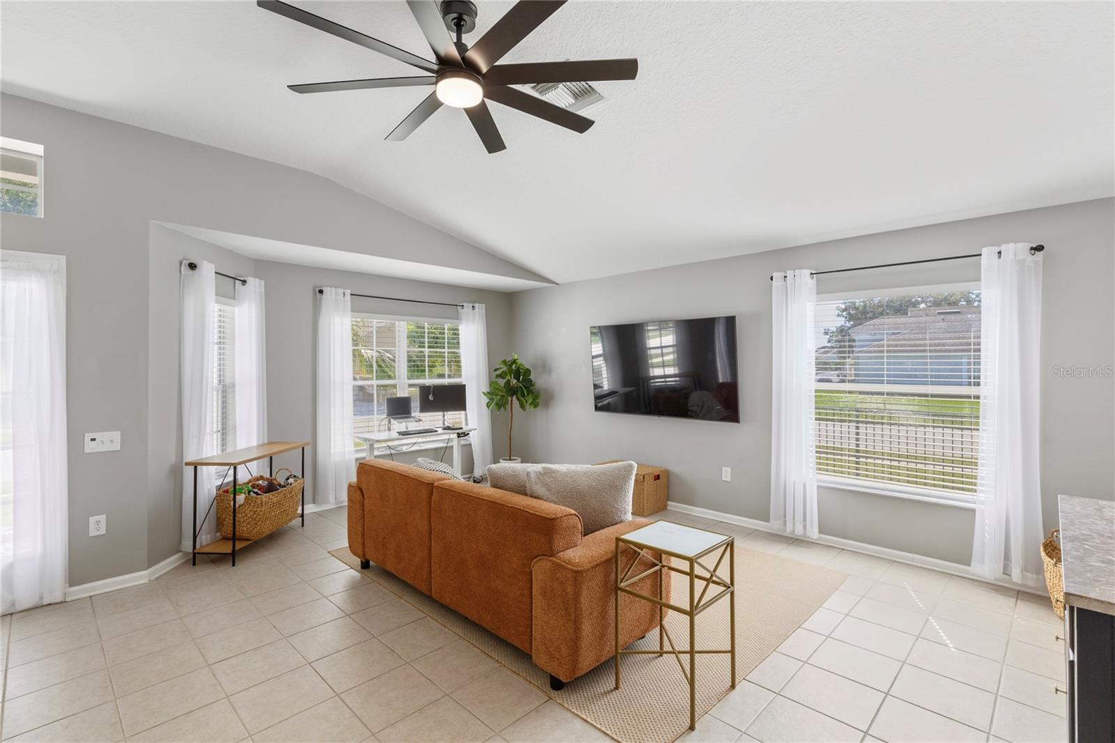 7619 CRESCENT PALM DR — photo 26