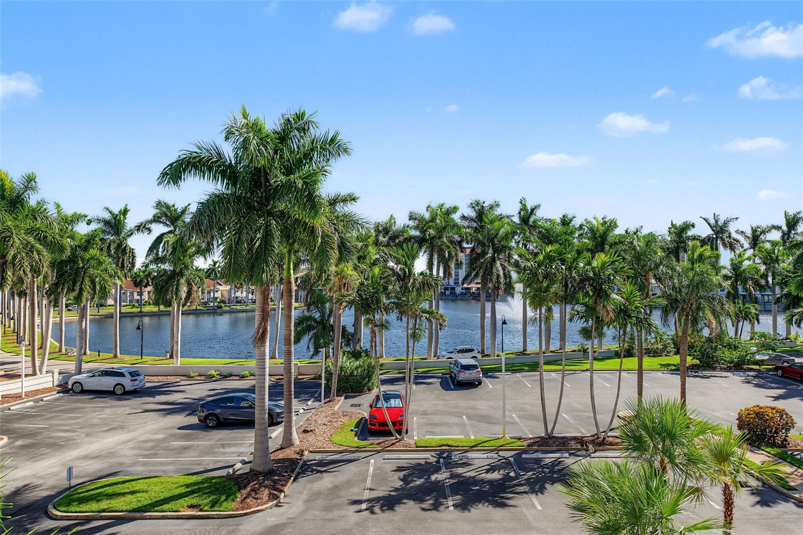6083 BAHIA DEL MAR CIR #362 — photo 2