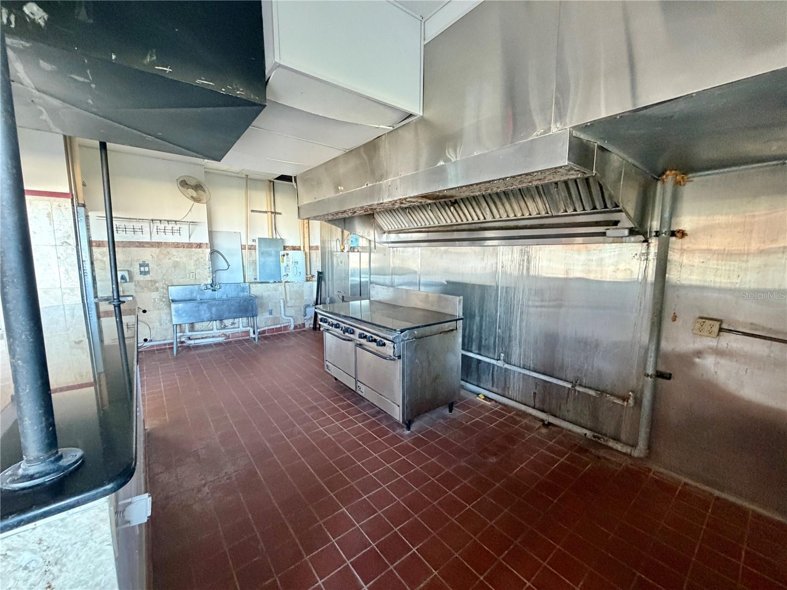 880 MANDALAY AVE #CU2 — photo 7