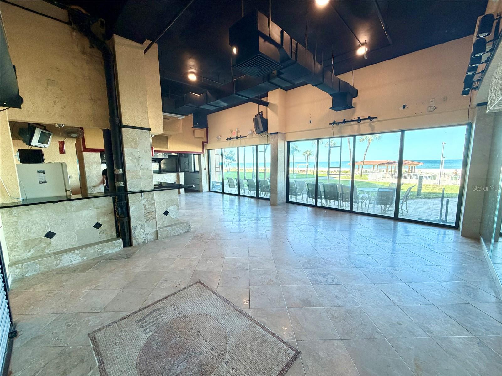 880 MANDALAY AVE #CU2 — photo 3
