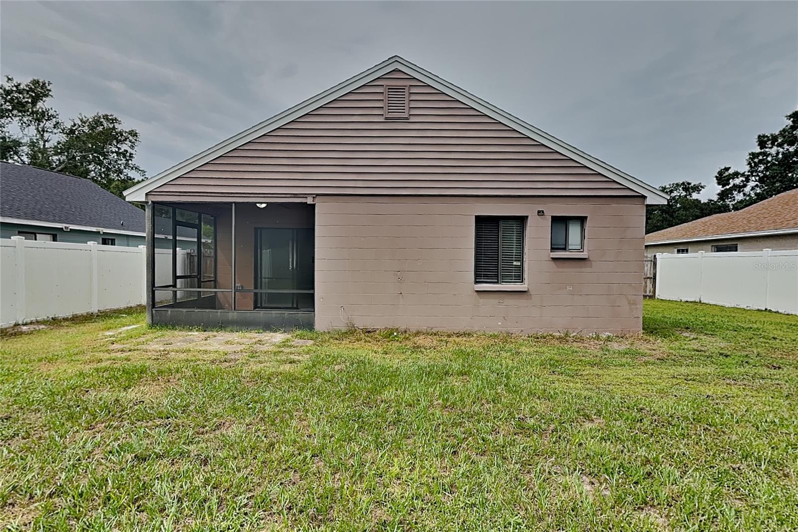 Home in LUTZ — photo 16