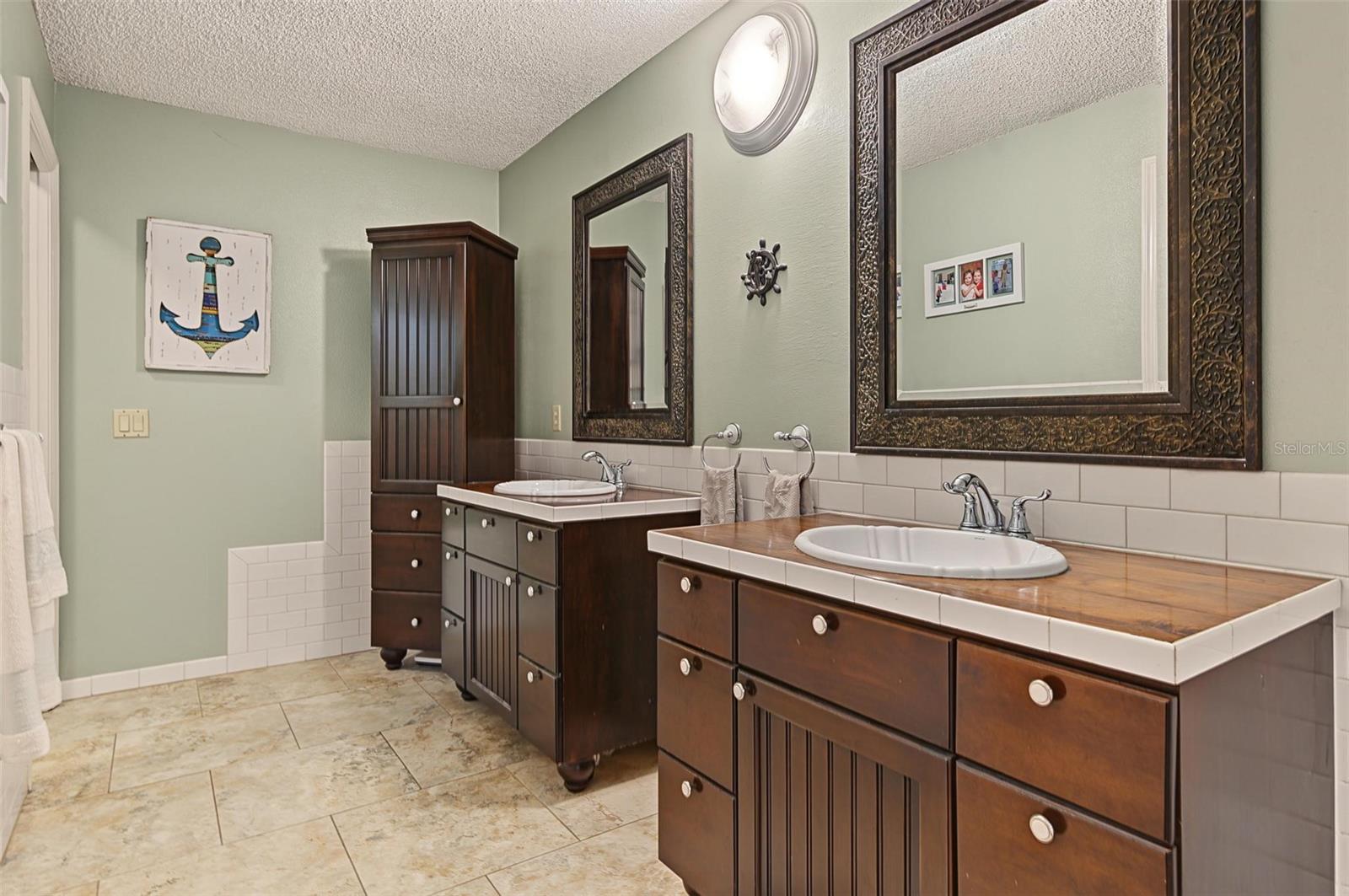 3024 PINEVIEW DR — photo 21