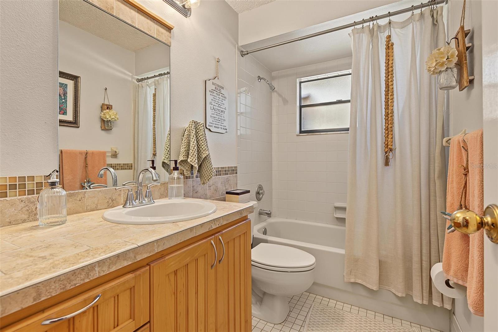 3024 PINEVIEW DR — photo 25