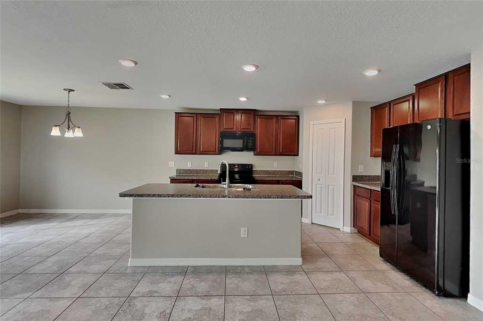 Home in WIMAUMA — photo 6