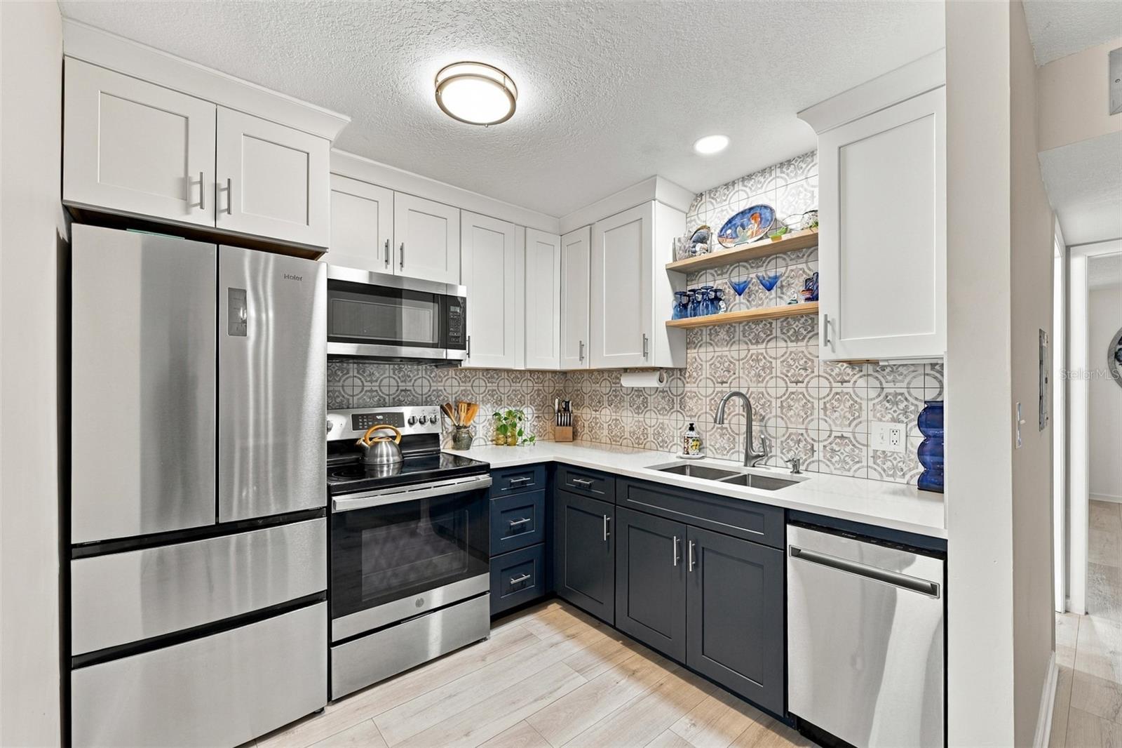 7151 SUNSET WAY #7 — photo 8