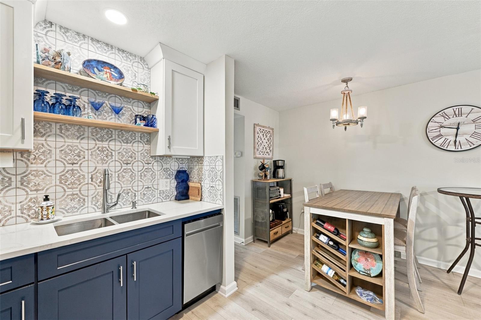 7151 SUNSET WAY #7 — photo 9