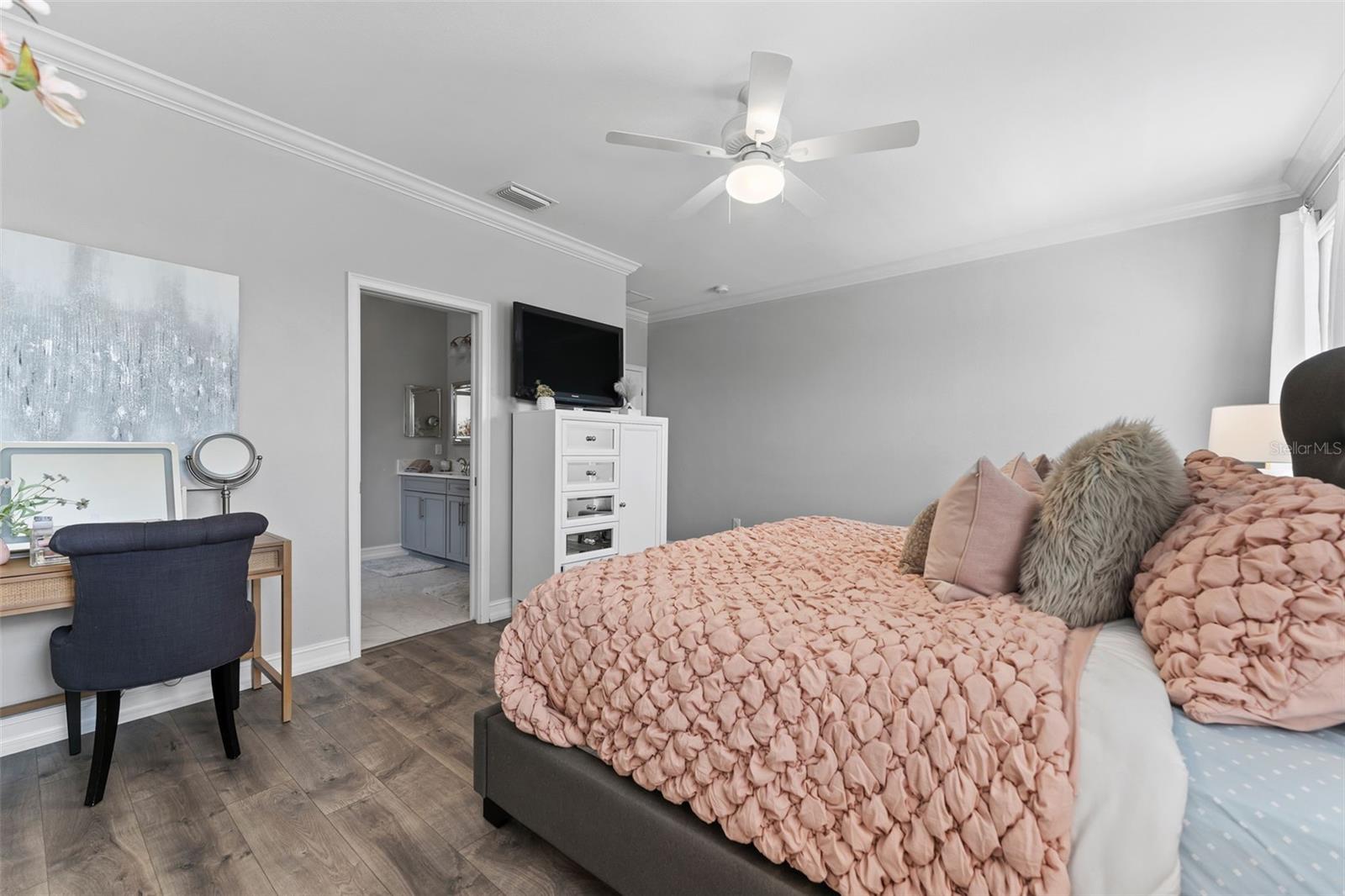 8010 RED ORCHARD CT — photo 25