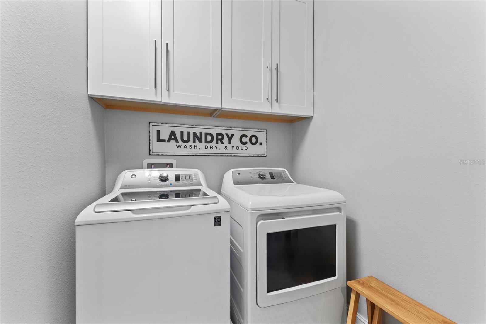 8010 RED ORCHARD CT — photo 35