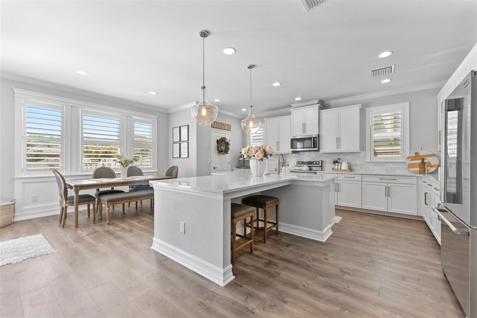 8010 RED ORCHARD CT — photo 9