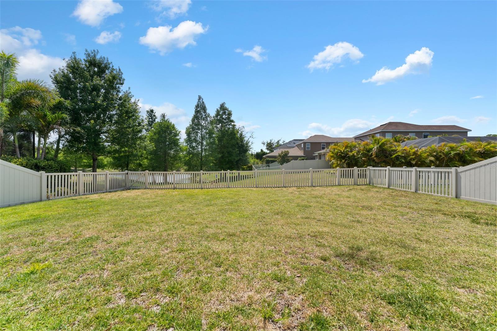 8010 RED ORCHARD CT — photo 42