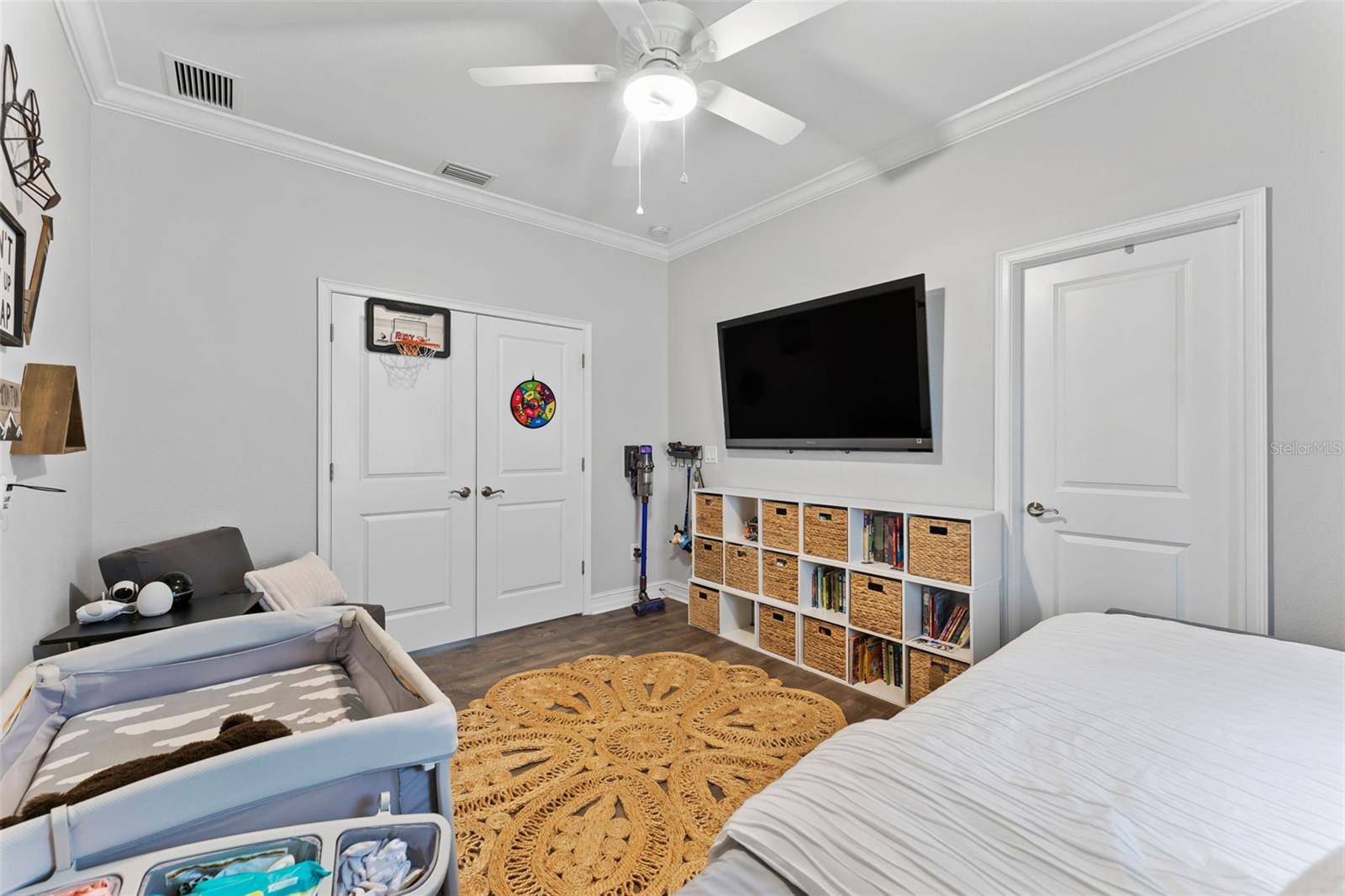 8010 RED ORCHARD CT — photo 17