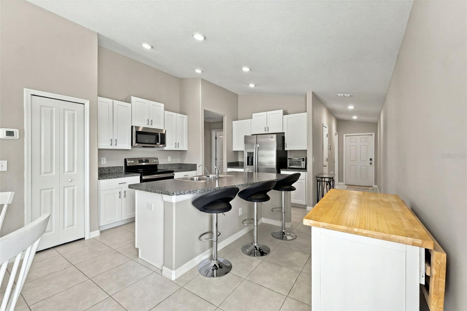 3731 GOLDEN SHINER LN — photo 4