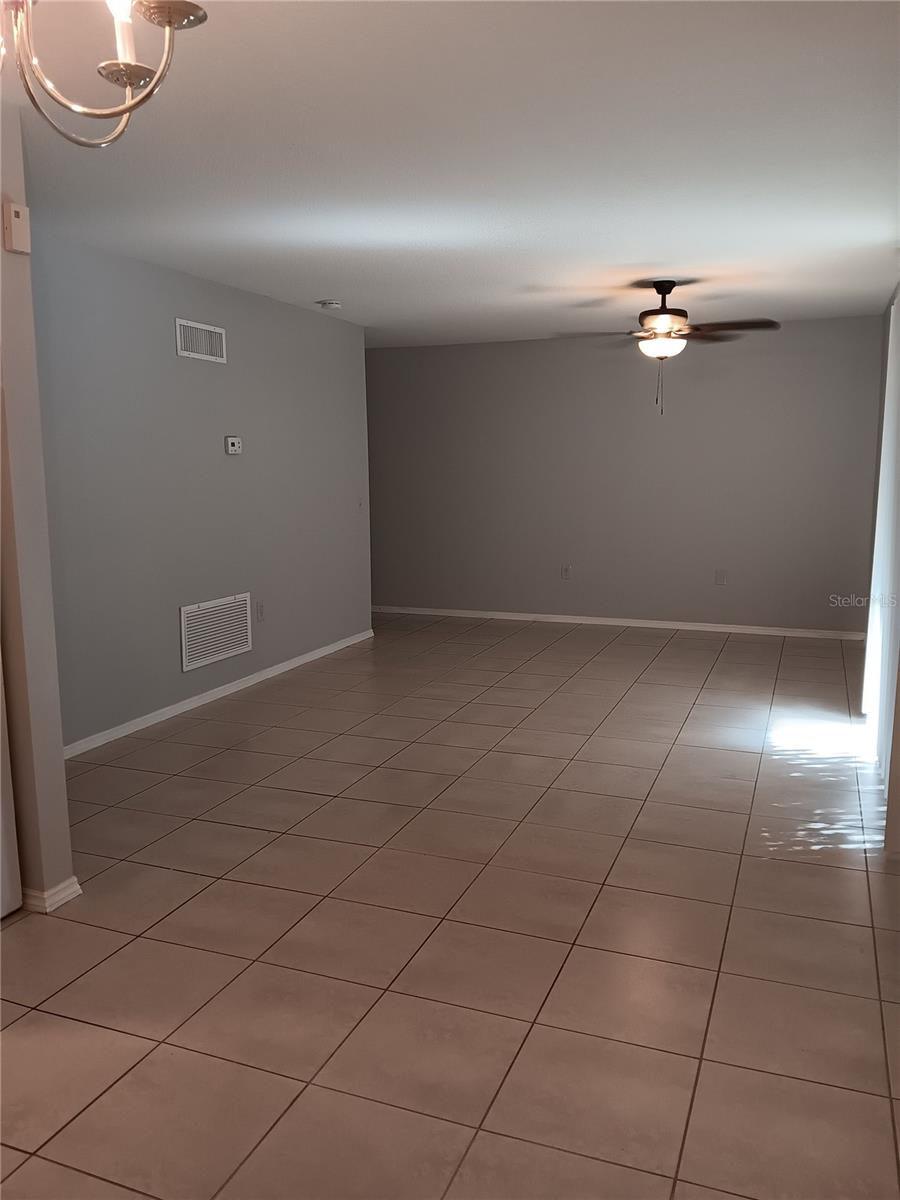 1909 GOLDEN GLADE CT #201 — photo 6