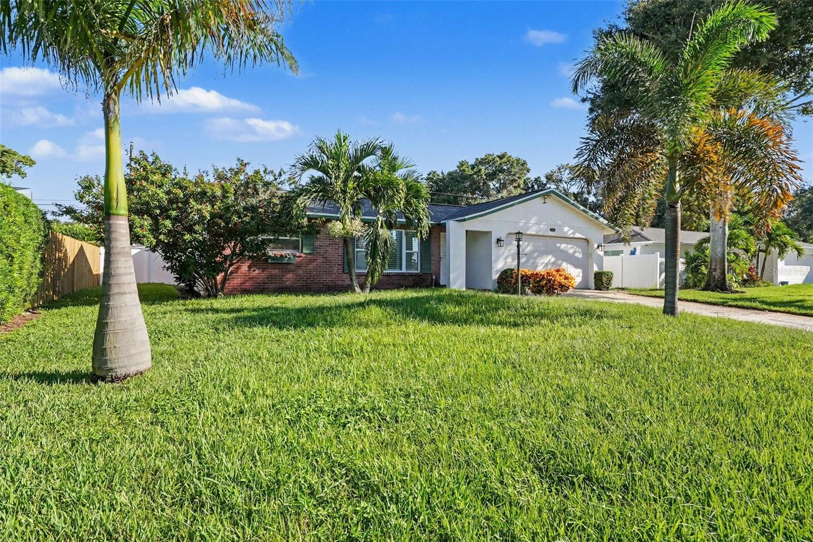 14161 HETRICK CIR N — photo 30