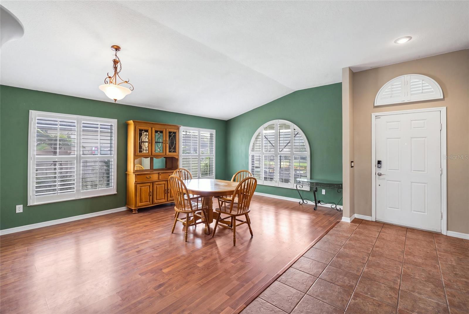 1401 LAKE SHORE RANCH DR — photo 6