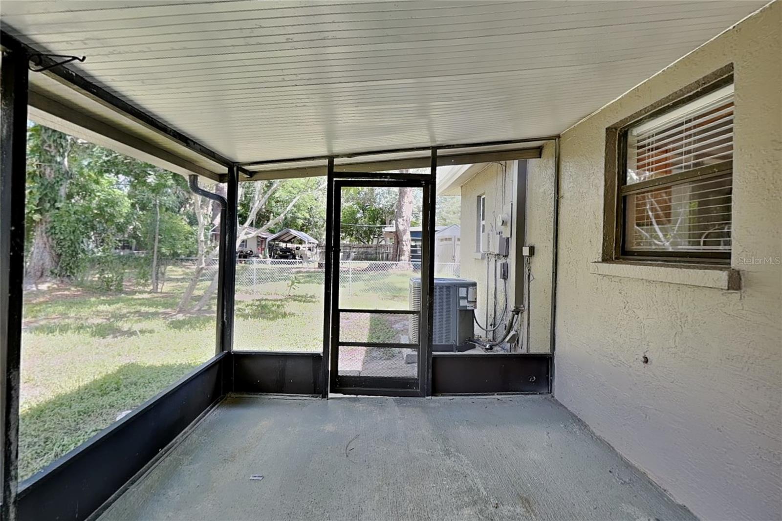 Home in SARASOTA — photo 14