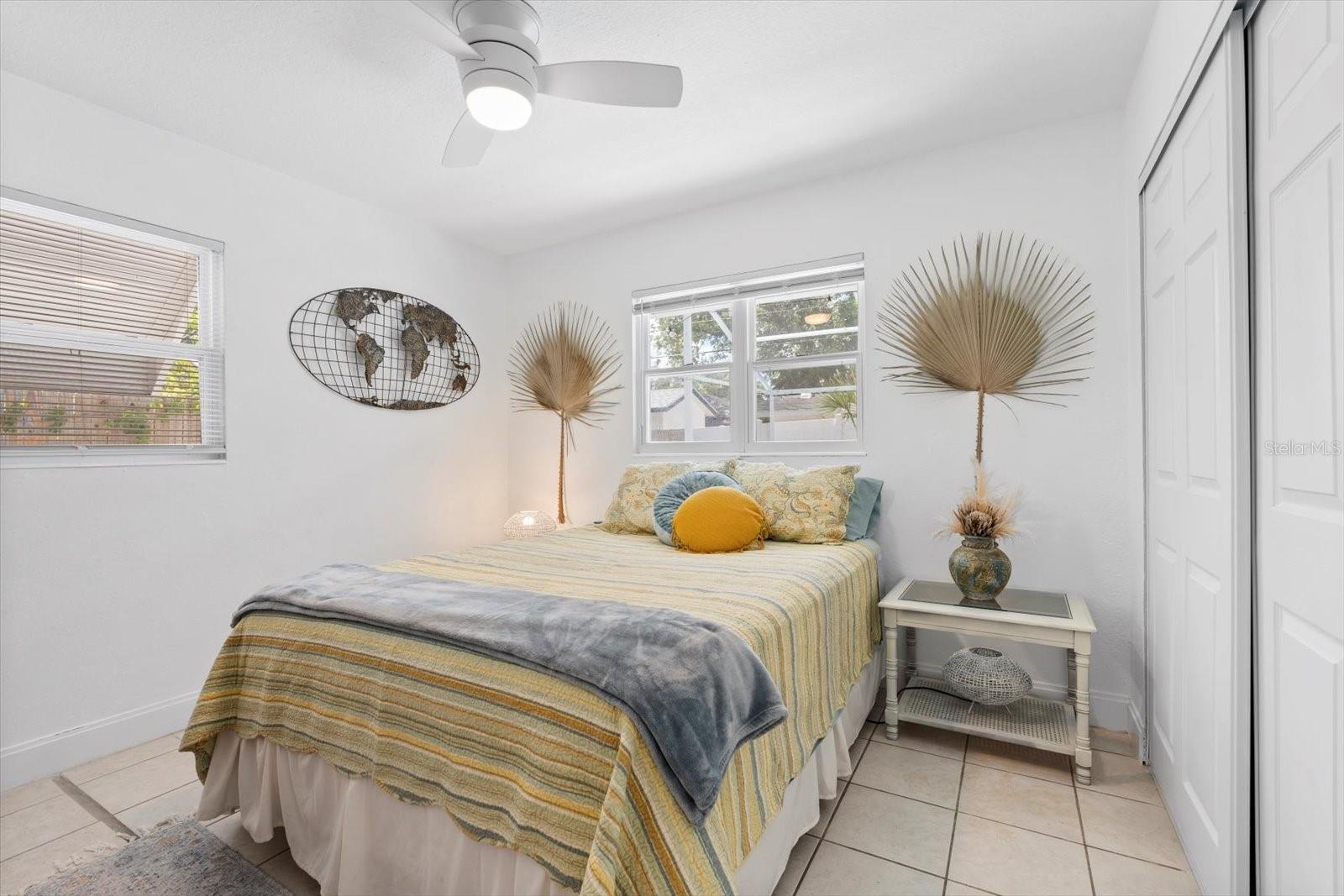 2706 MARTIN ST — photo 14