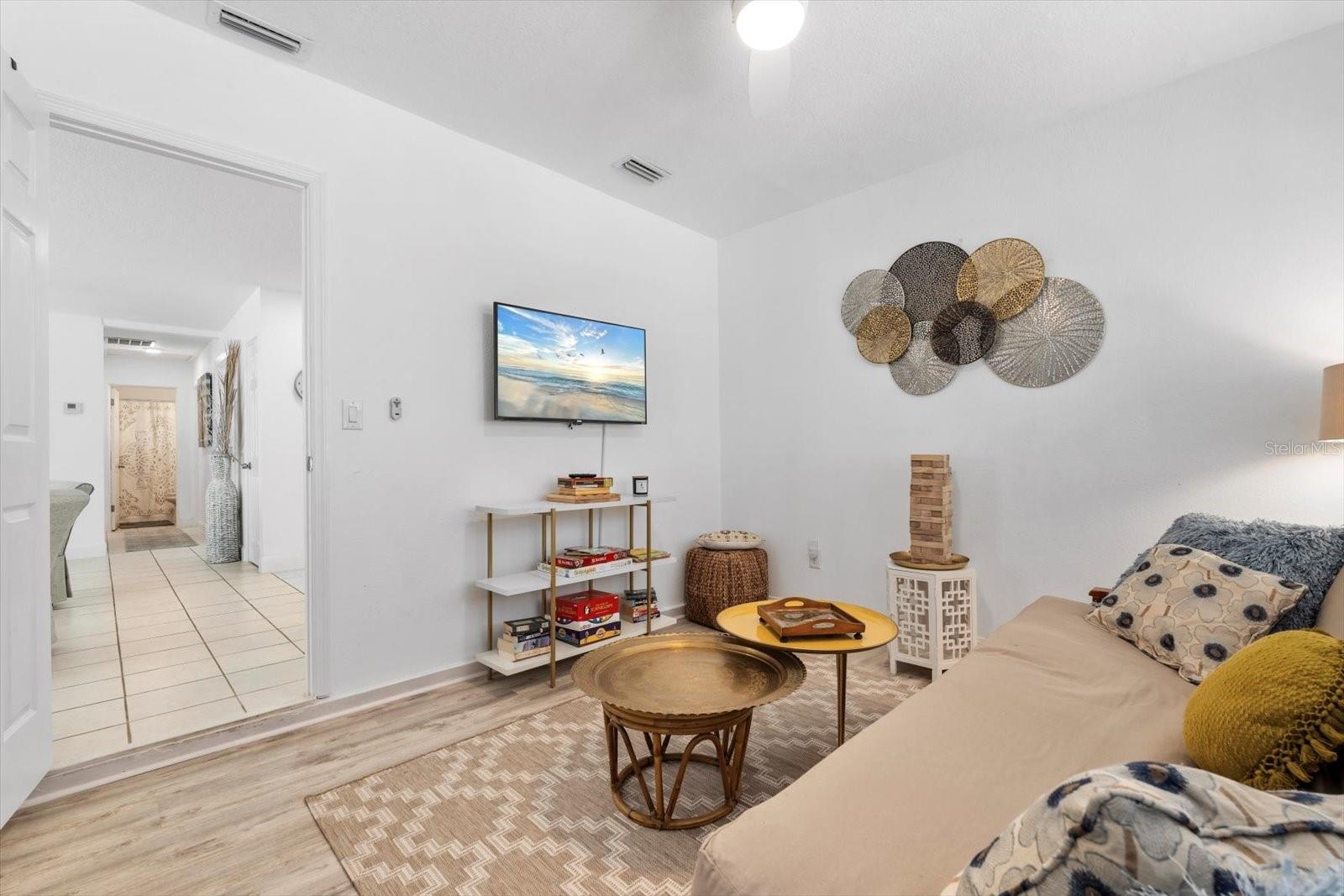 2706 MARTIN ST — photo 17