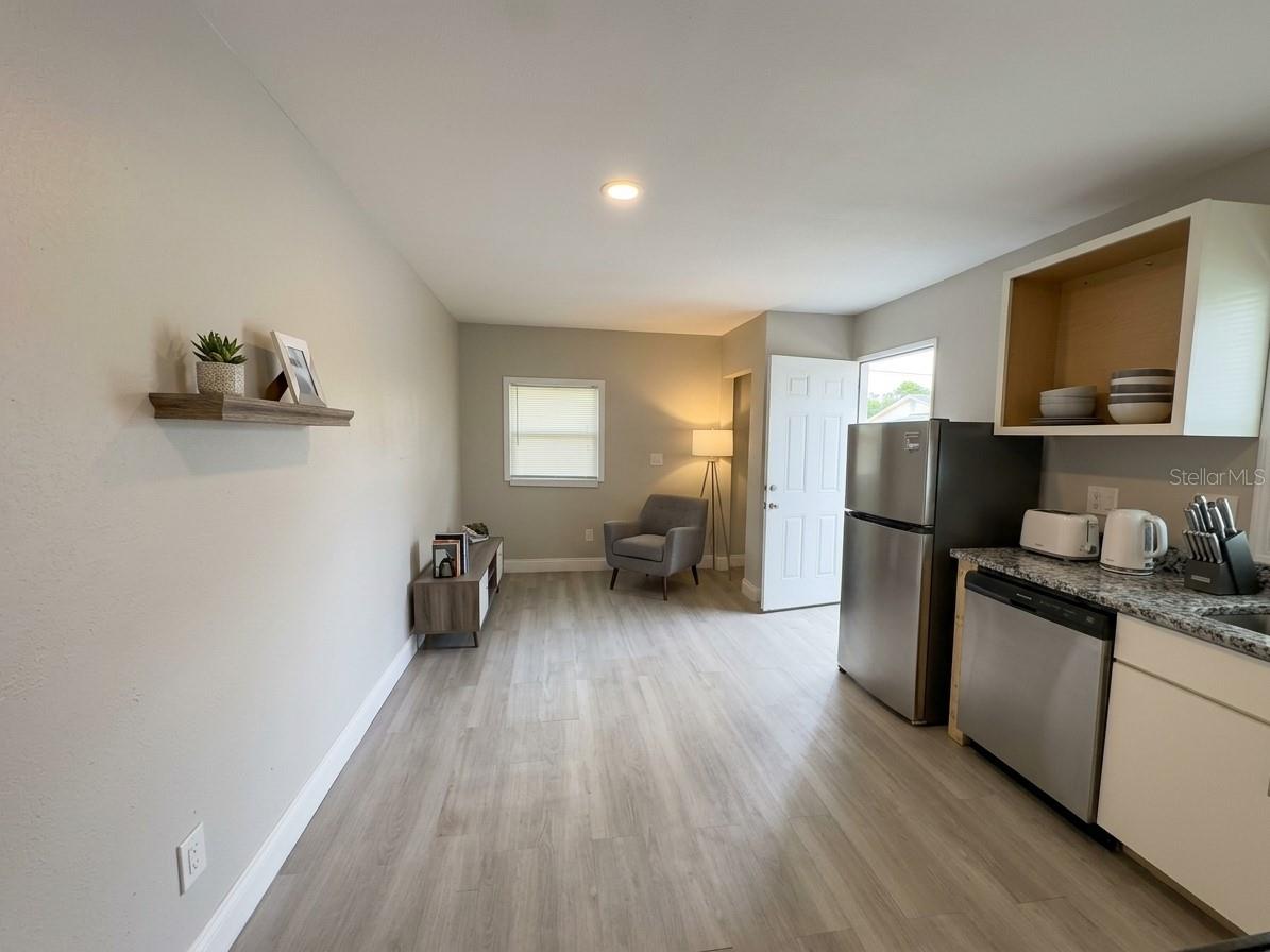 3114 58TH AVE N #B — photo 4