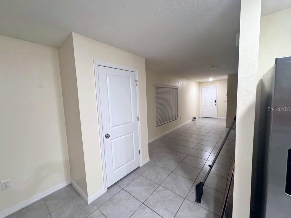 16874 DELIA ST — photo 10