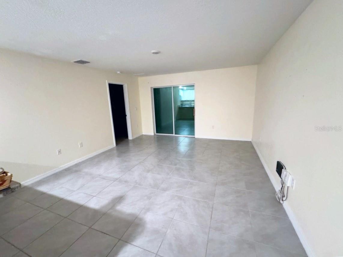 16874 DELIA ST — photo 3