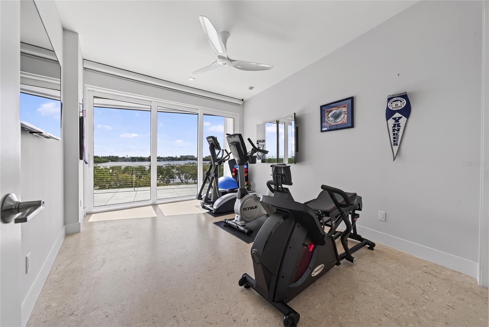 222 MORNINGSIDE DR — photo 33