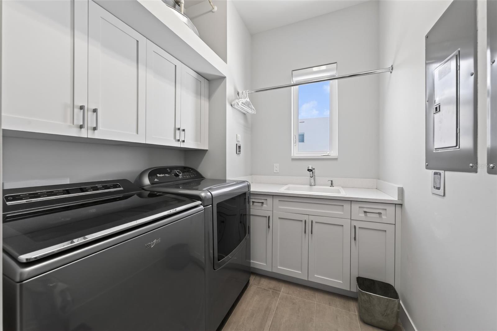 222 MORNINGSIDE DR — photo 35