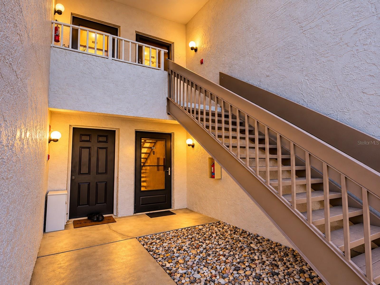 2132 LAKEWOOD CLUB DR S #8B — photo 10