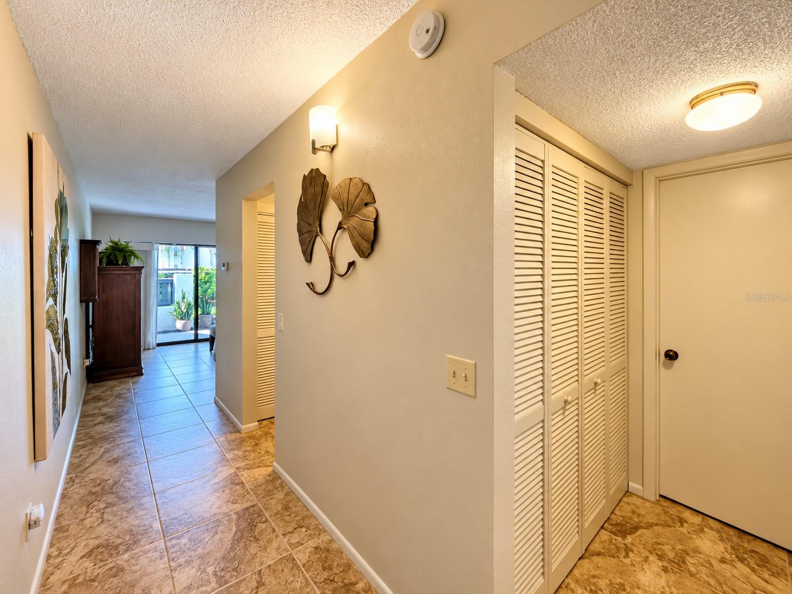 2132 LAKEWOOD CLUB DR S #8B — photo 13