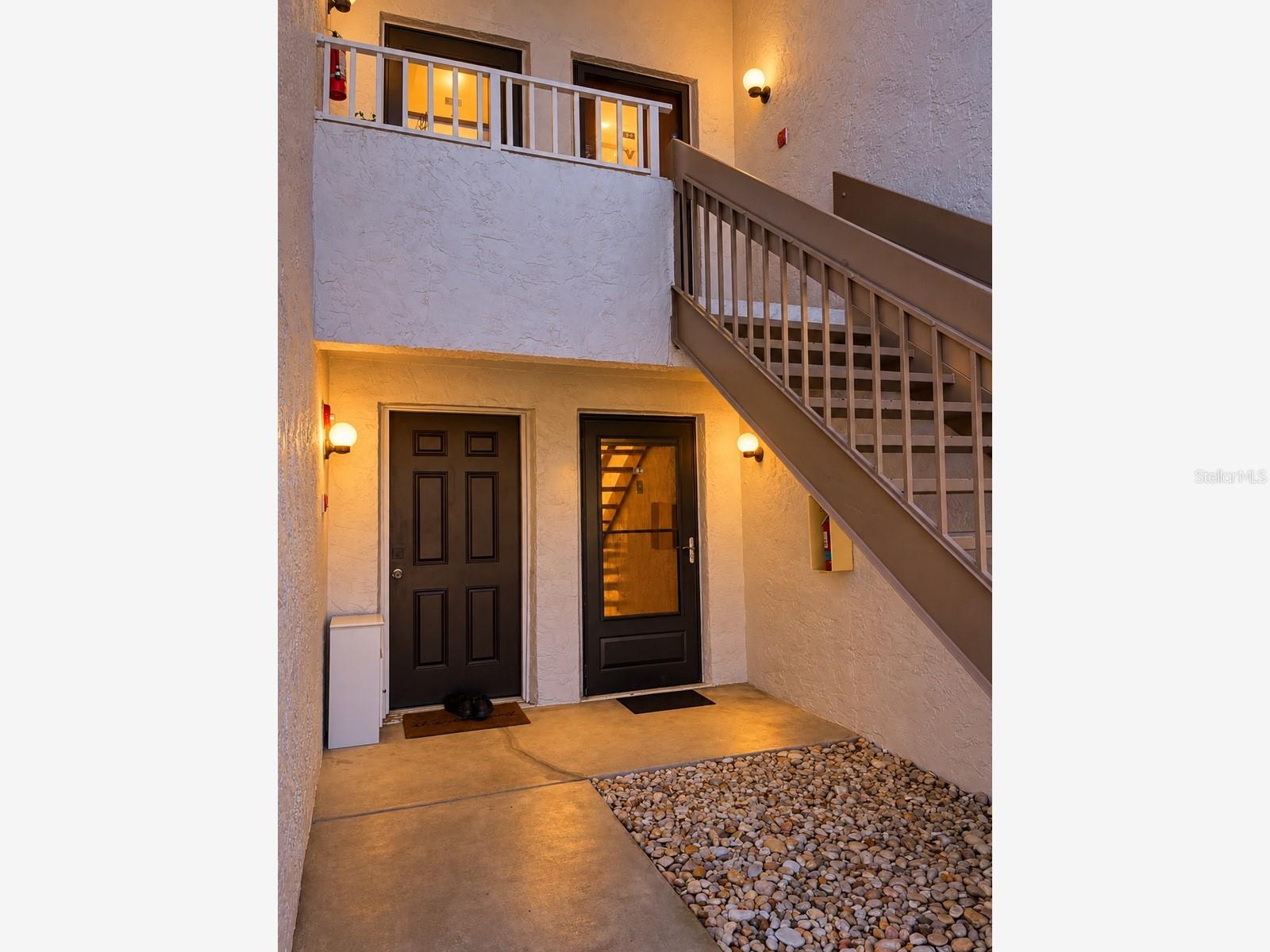 2132 LAKEWOOD CLUB DR S #8B — photo 11