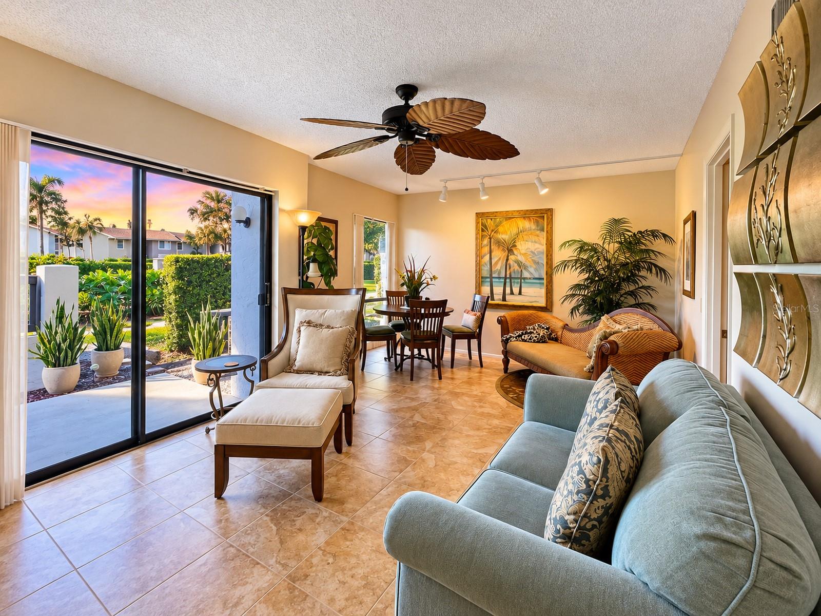 2132 LAKEWOOD CLUB DR S #8B — photo 3