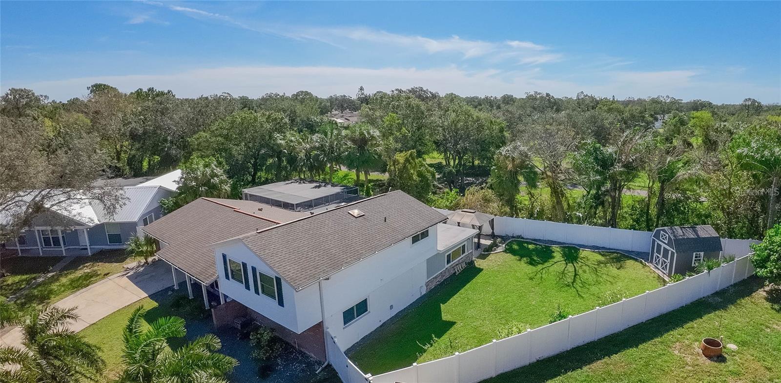 7002 DANEWOOD CT — photo 15