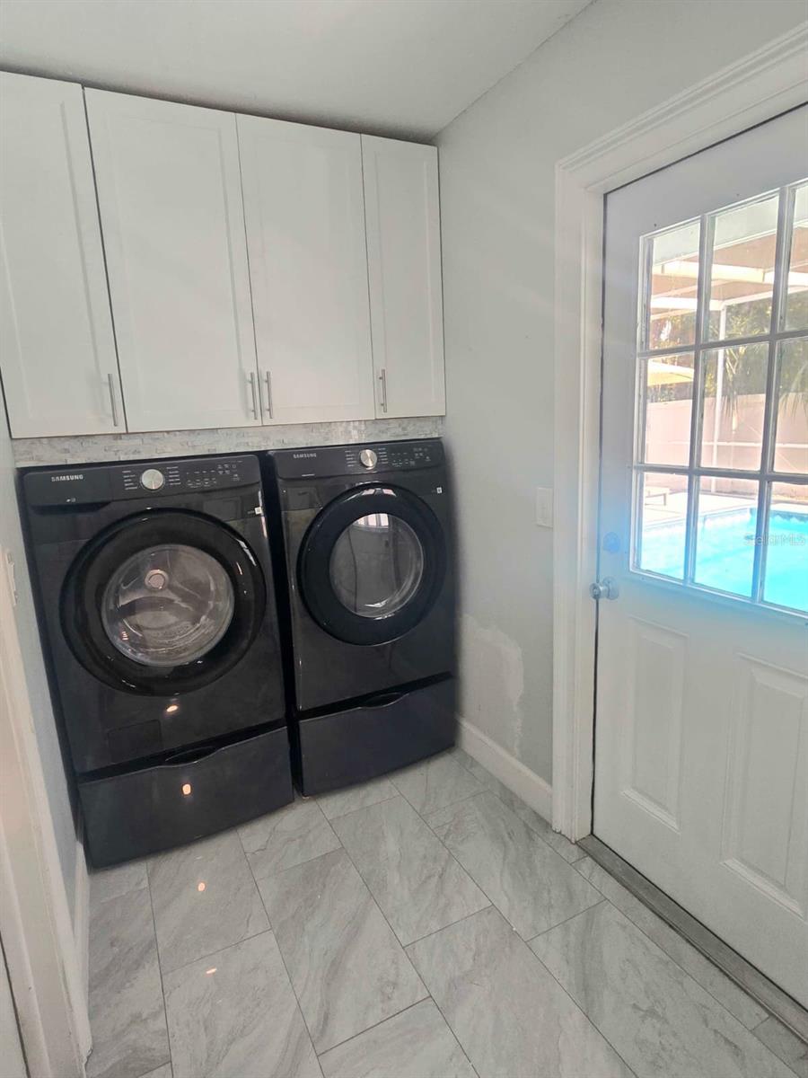 7002 DANEWOOD CT — photo 11