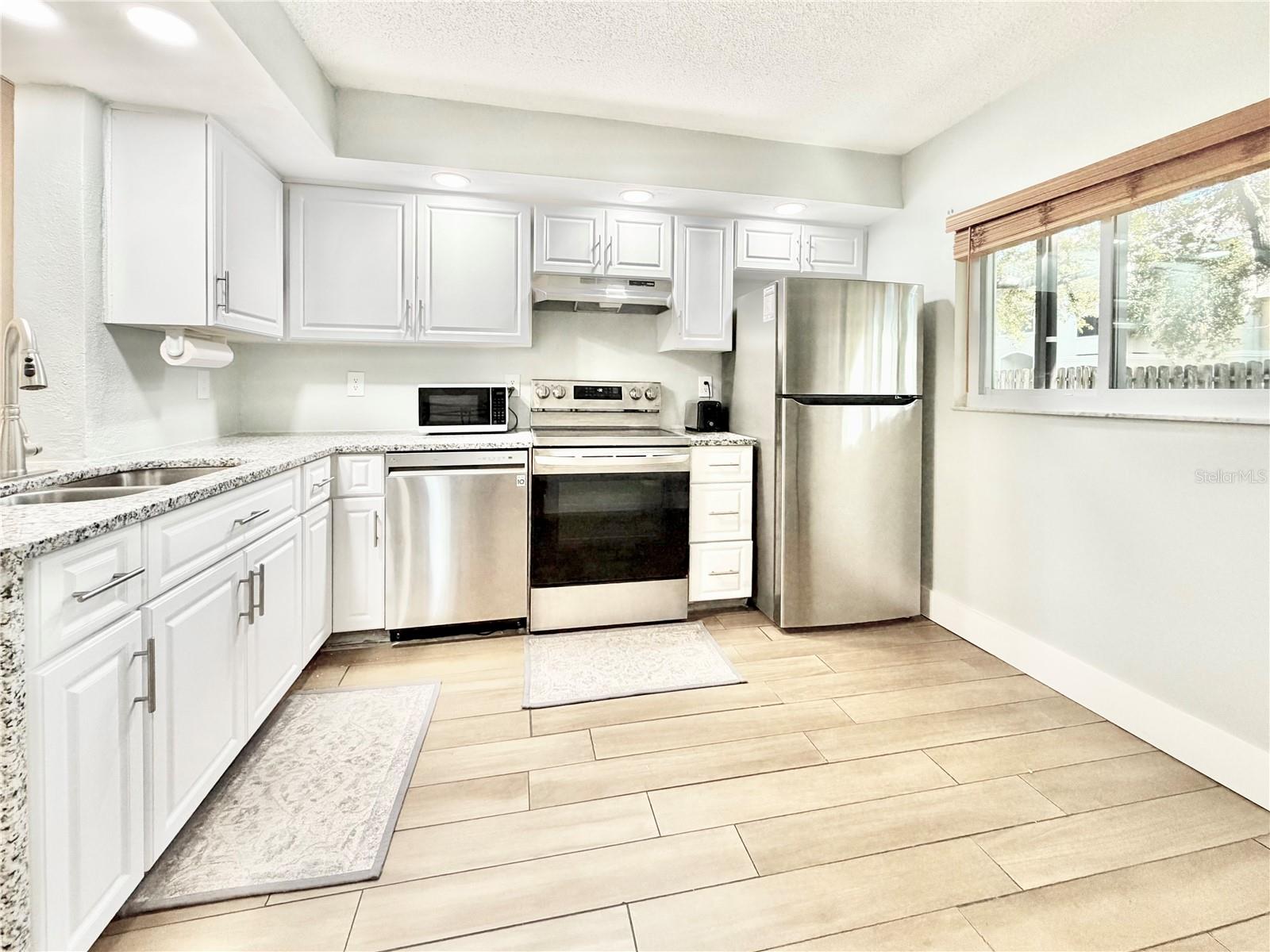1241 S MARTIN LUTHER KING JUNIOR AVE #B102 — photo 19