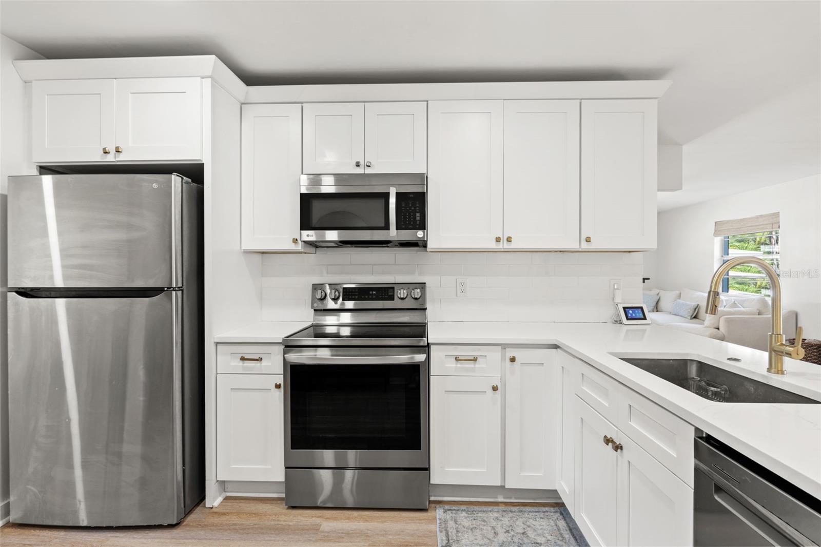 4410 W IOWA AVE — photo 10