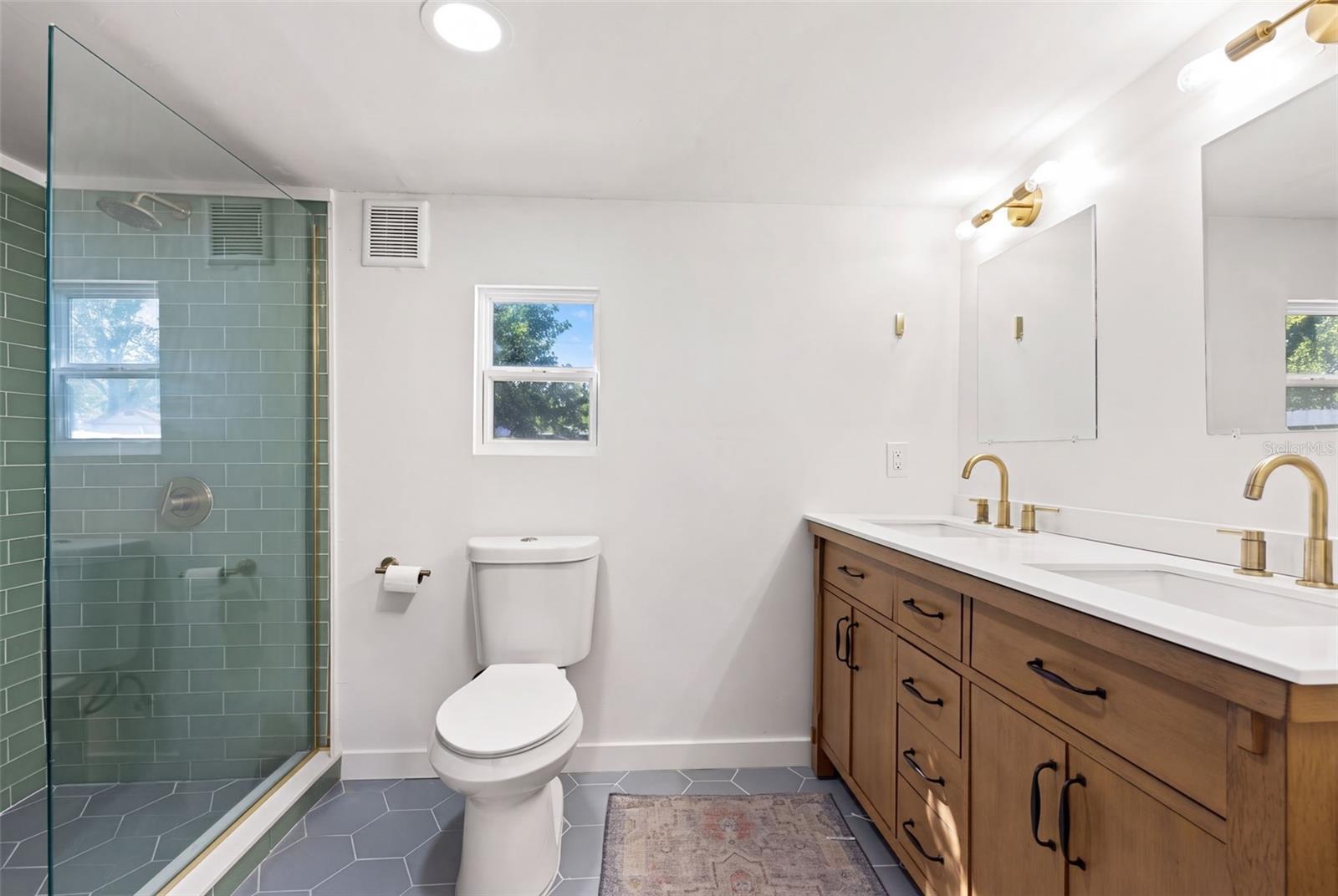 4410 W IOWA AVE — photo 22