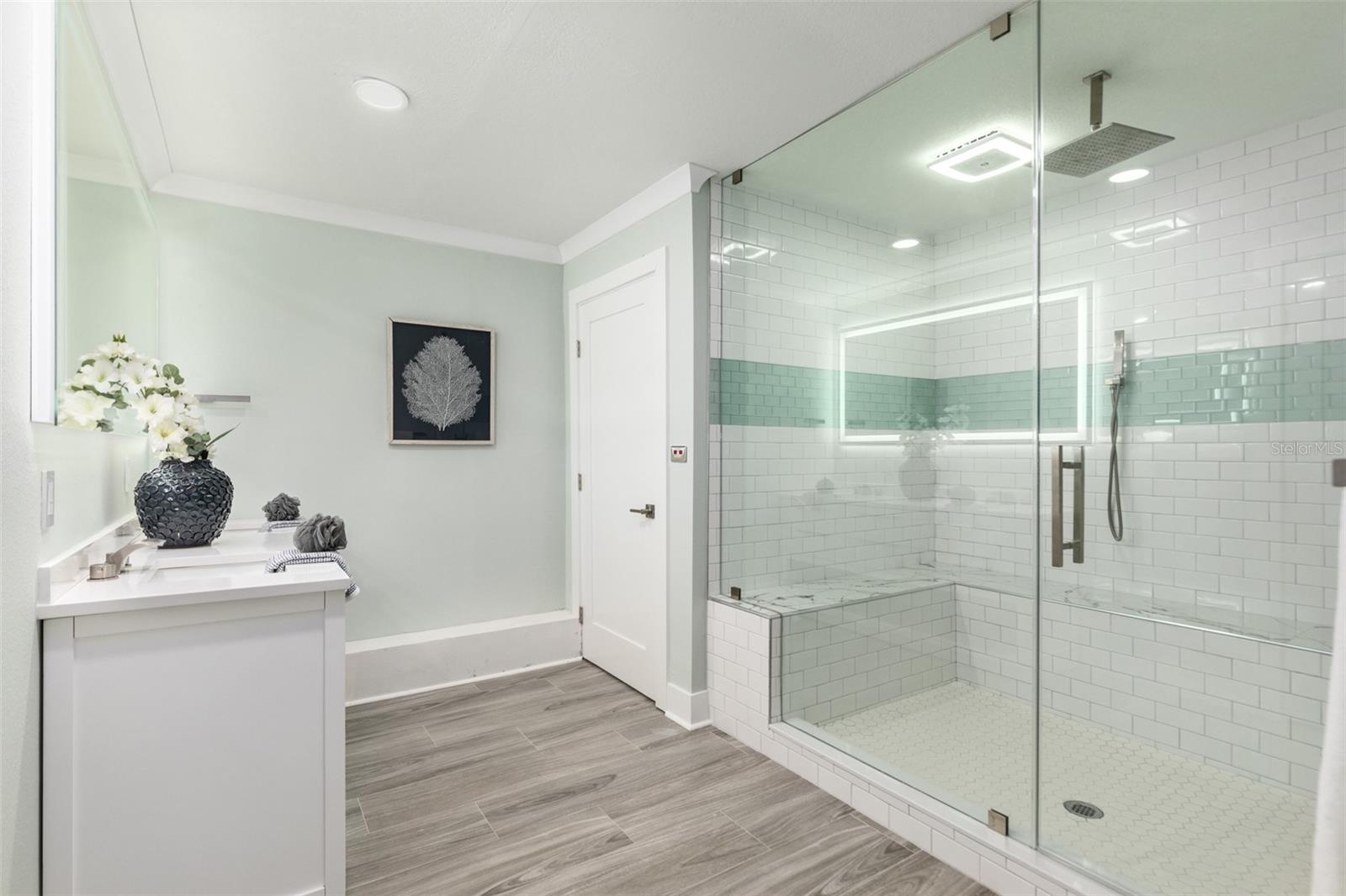 6914 S WALL ST — photo 18
