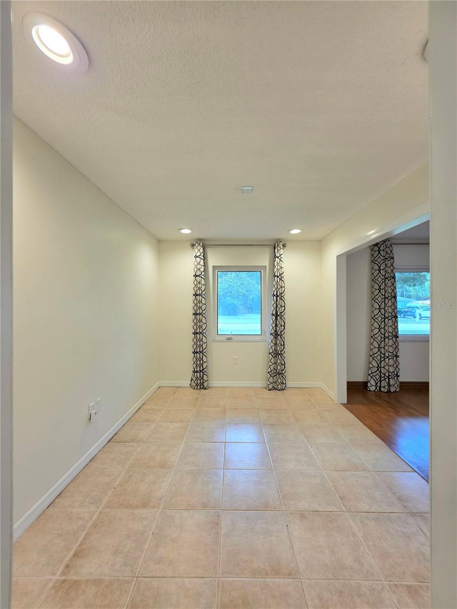 17001 MELBA LN — photo 37