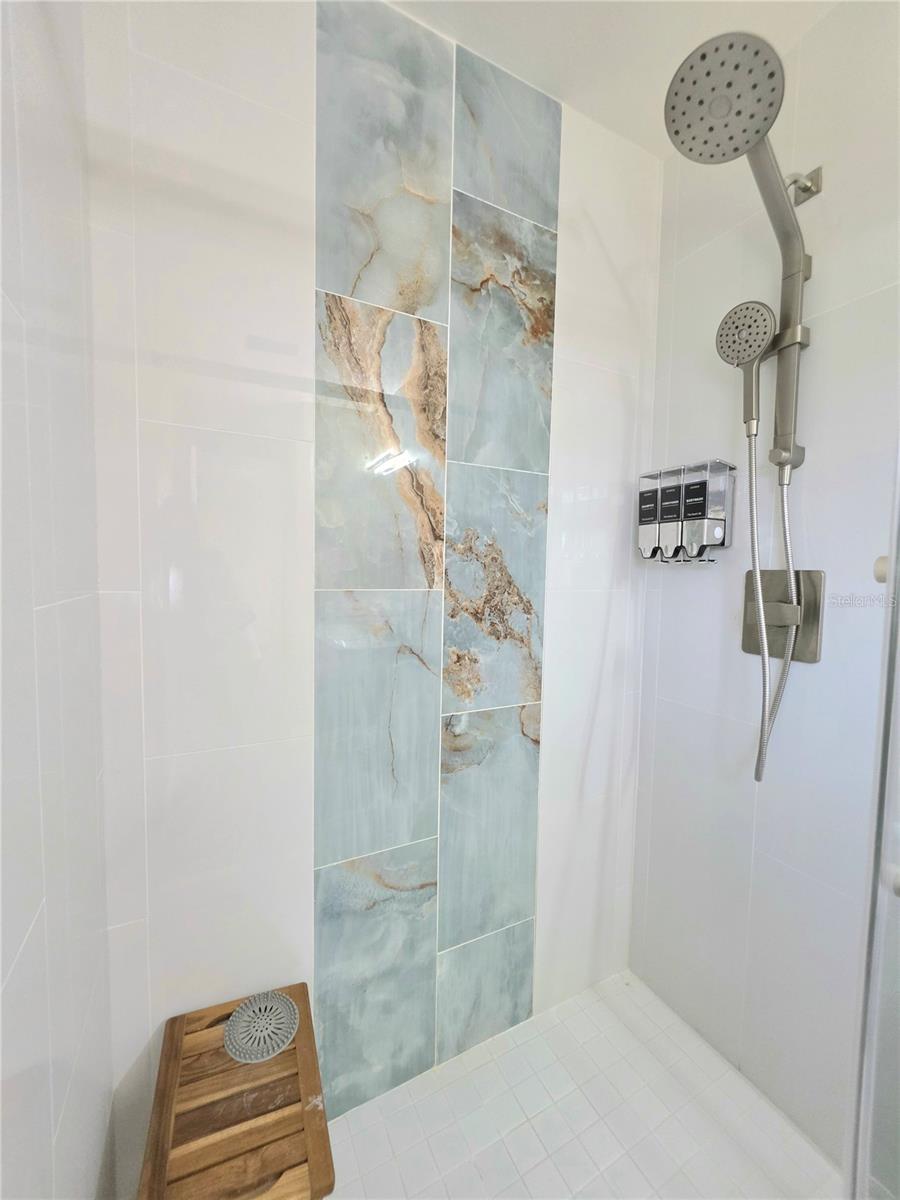 17001 MELBA LN — photo 22