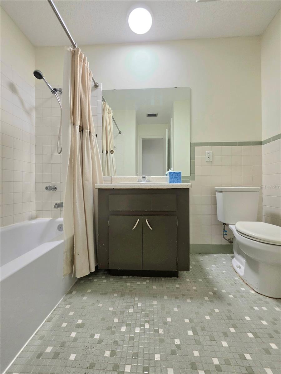 17001 MELBA LN — photo 31