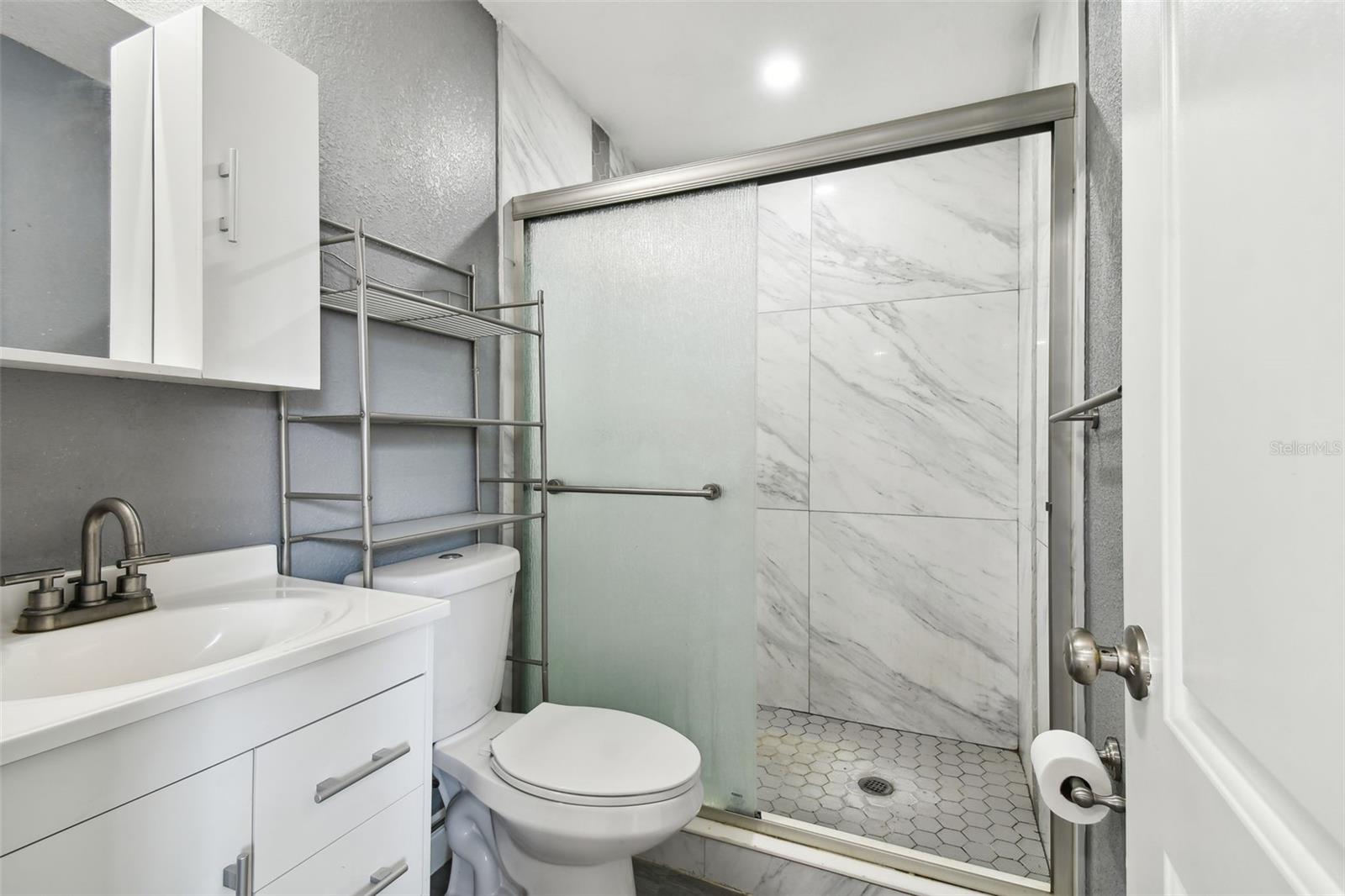 11011 PICKERING LN — photo 22