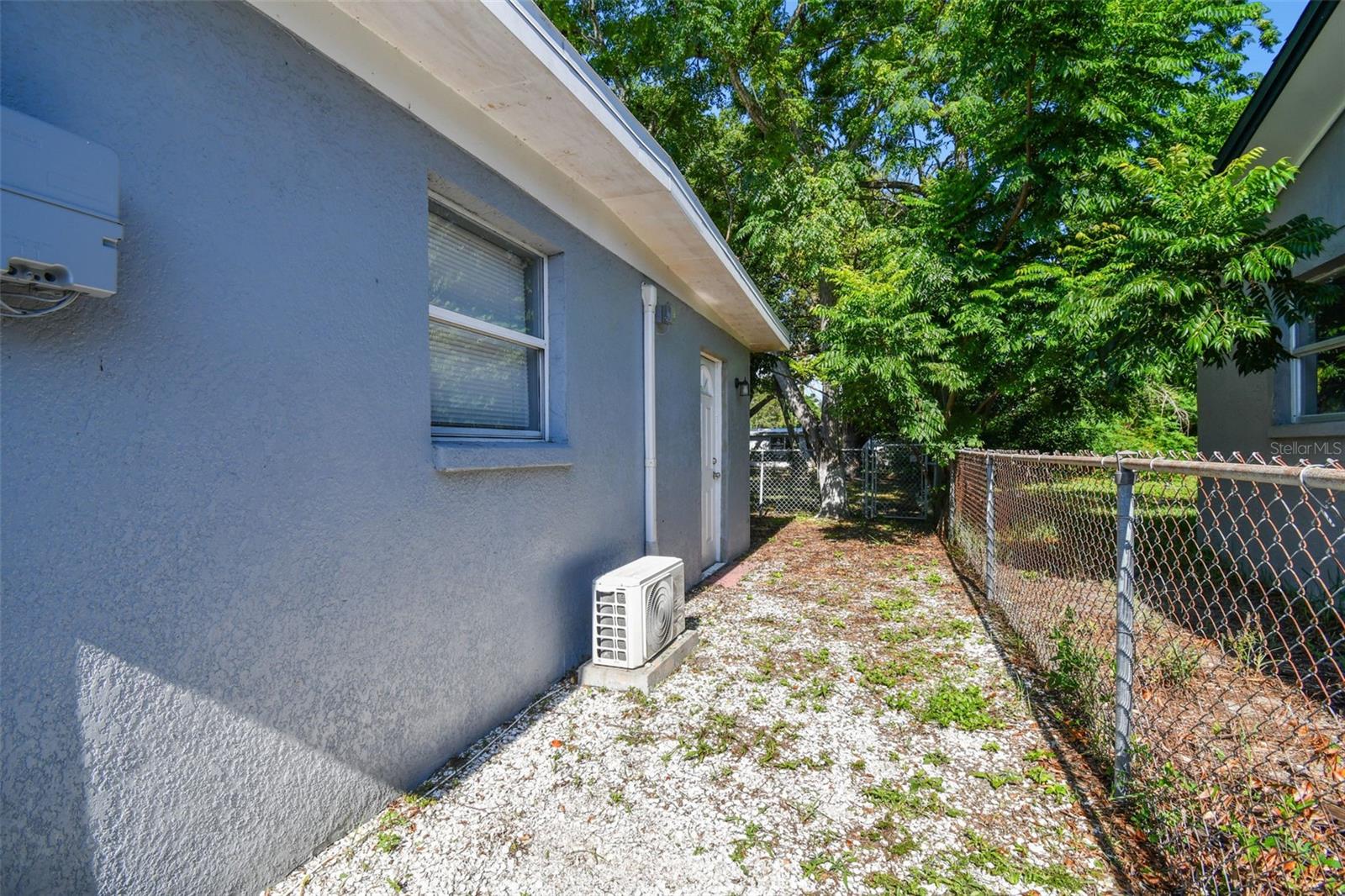 11011 PICKERING LN — photo 45