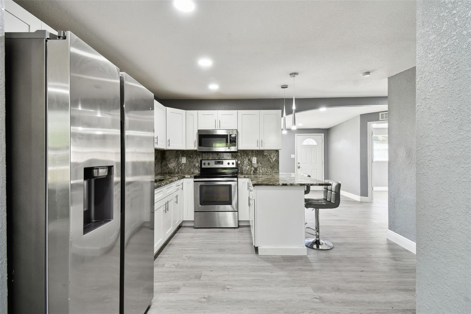11011 PICKERING LN — photo 8