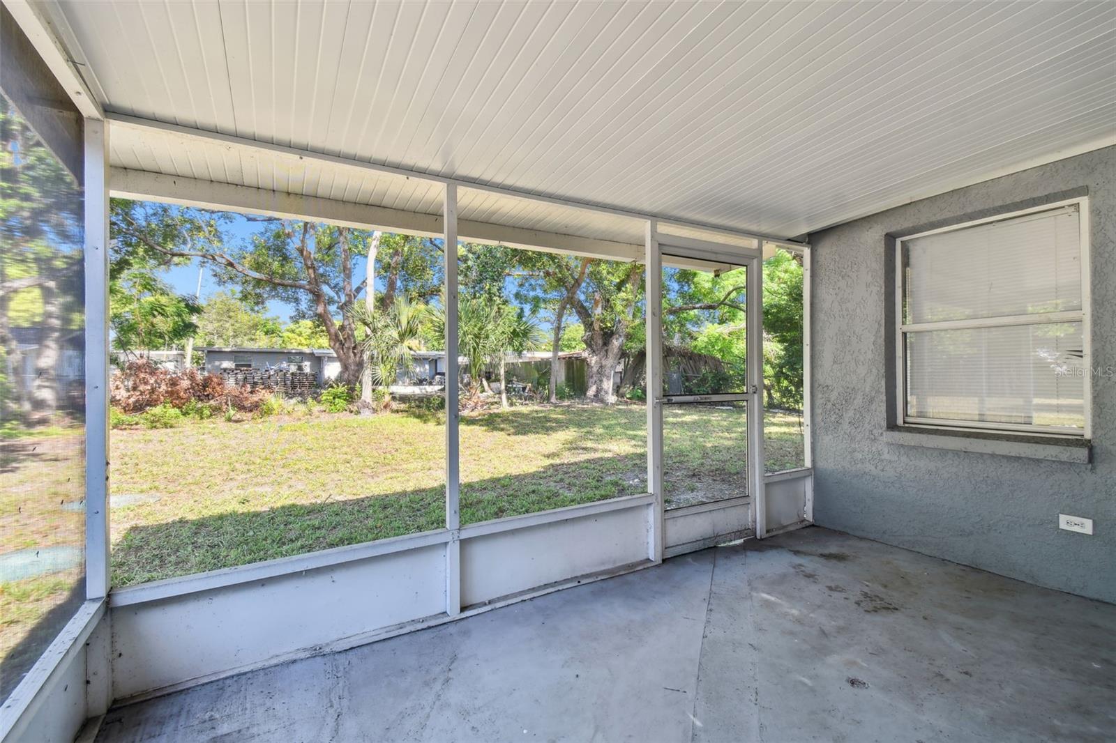 11011 PICKERING LN — photo 42
