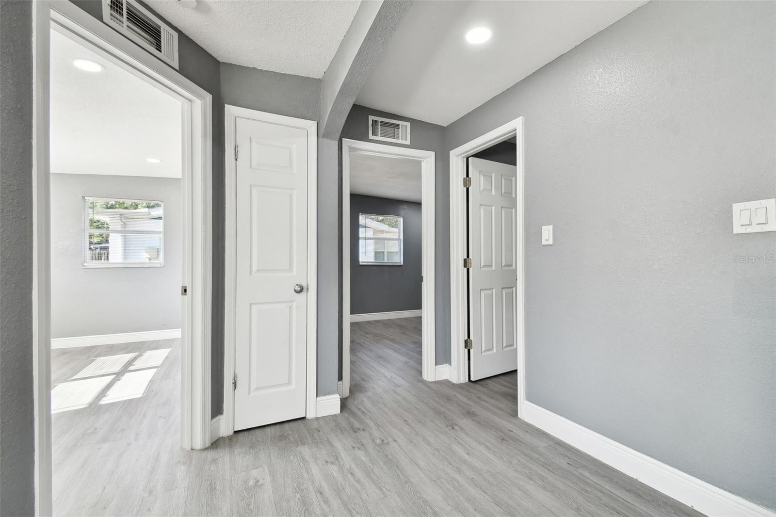 11011 PICKERING LN — photo 25