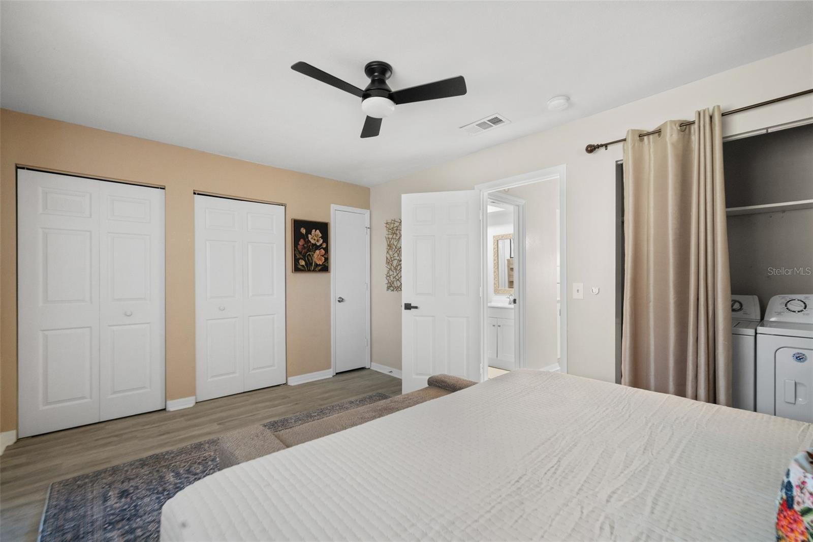 205 S GLENDALE DR #B — photo 13