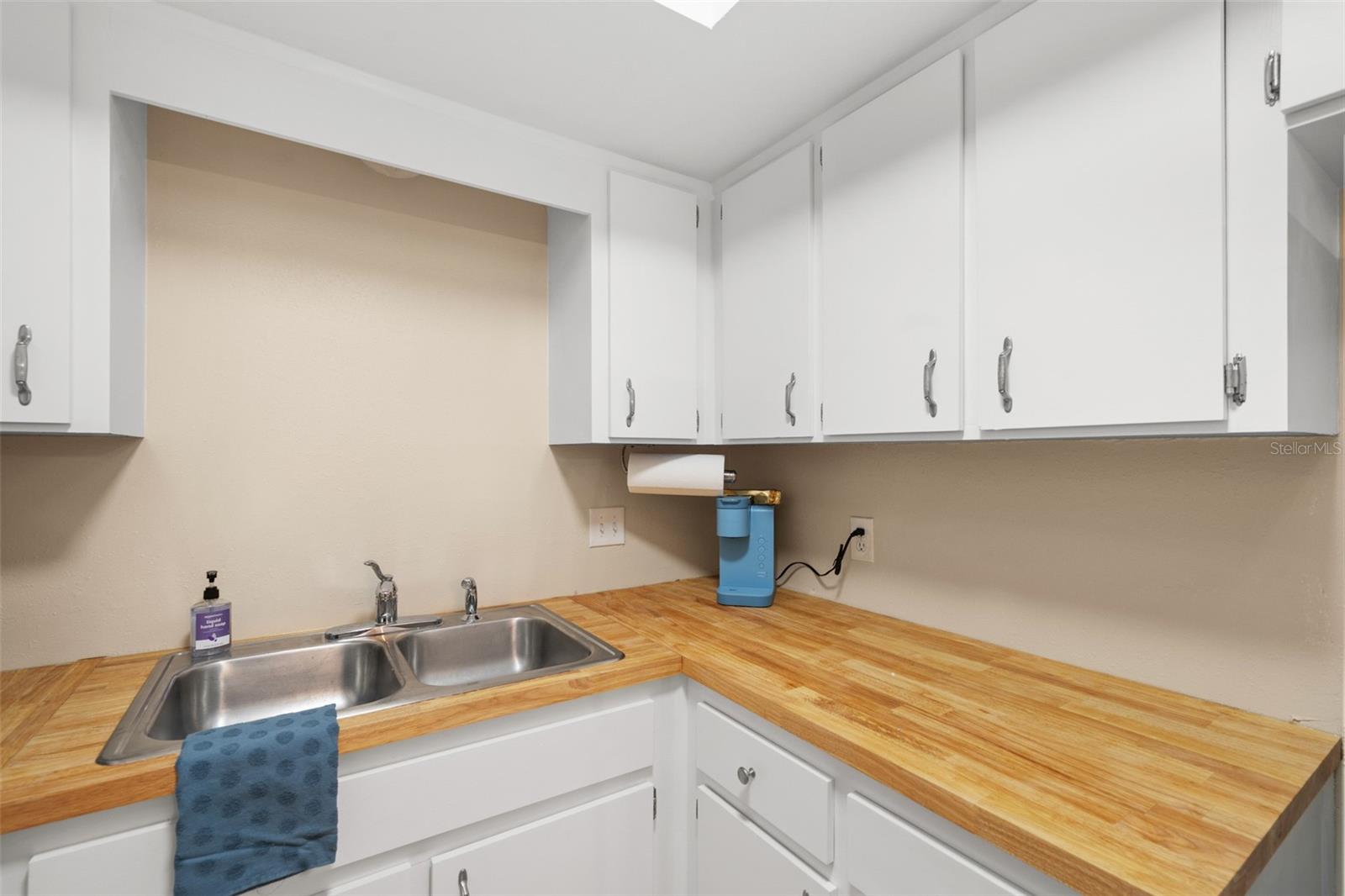 205 S GLENDALE DR #B — photo 18